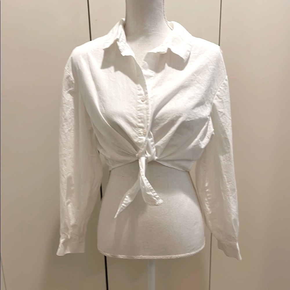 H&M White crop top button up size small #103